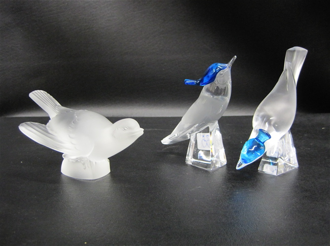 THREE LALIQUE ART GLASS BIRD FIGURINES  16e11e