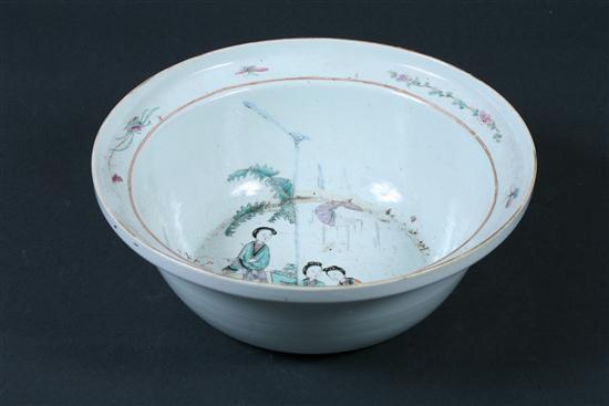 CHINESE FAMILLE ROSE PORCELAIN BOWL.