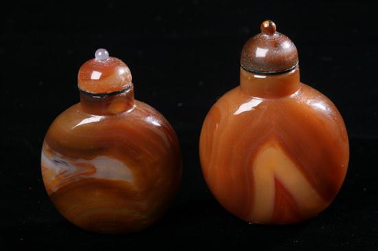 TWO CHINESE BANDED AGATE SNUFF