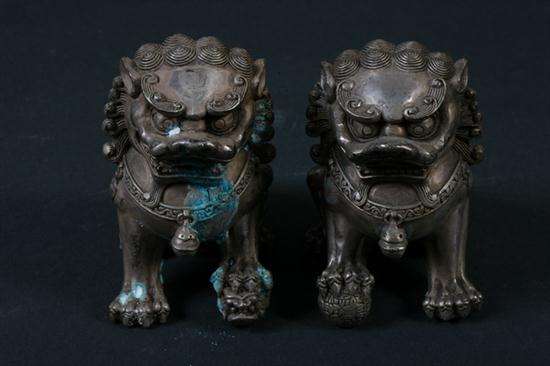 PAIR CHINESE SILVERED FIGURES OF 16e172