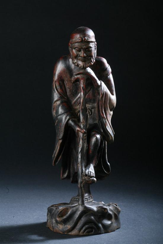 CHINESE HARDWOOD FIGURE OF AN ARHAT 16e173