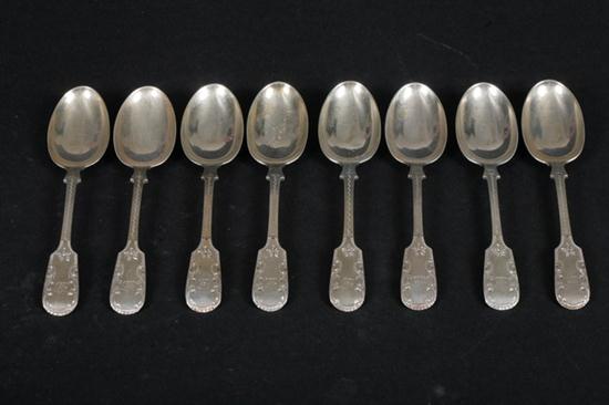 EIGHT EDWARD VII SILVER DINNER SPOONS