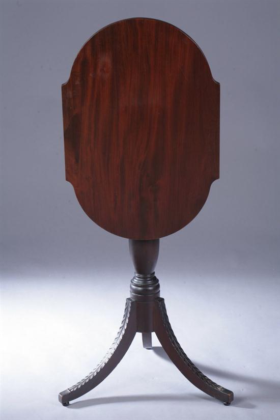 ENGLISH REGENCY MAHOGANY CANDLESTAND 16e203