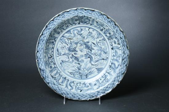 CHINESE BLUE AND WHITE PORCELAIN 16e254