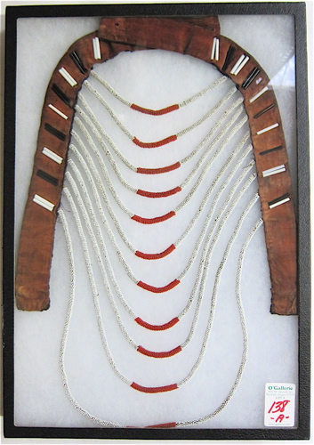 A NATIVE AMERICAN INDIAN BEADED NECK