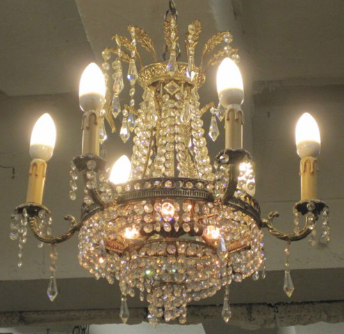 SIX LIGHT CRYSTAL CHANDELIER 20  16e358