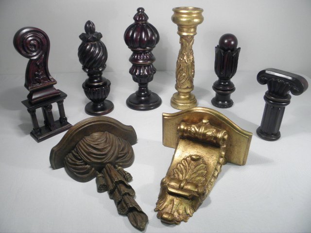 Lot of assorted carved wood decoratives.