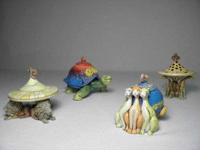 Four DaNisha contemporary art pottery 16bcdd
