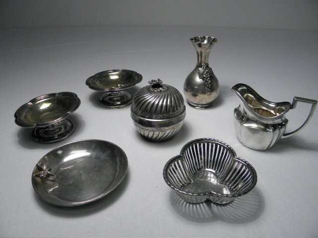 Lot of assorted continental silver 16c071