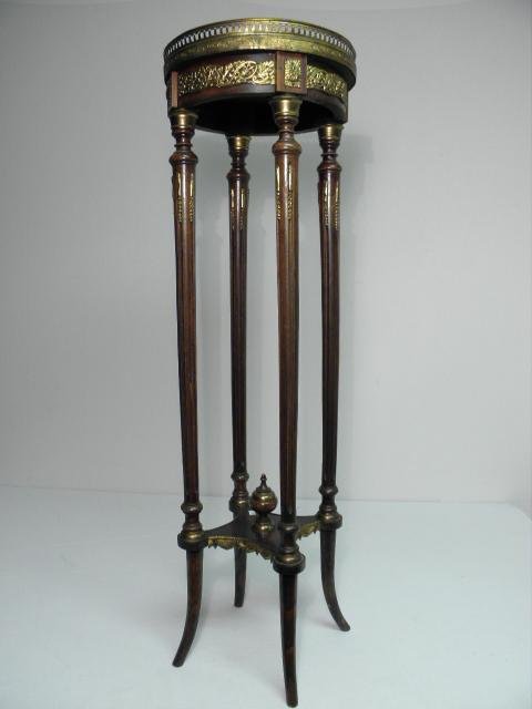 A Federal style mahogany fern stand  16c099