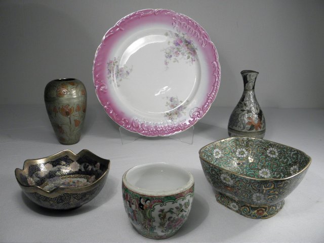 Lot of assorted decorative tablewares.