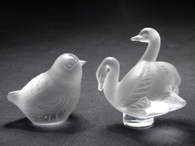 Lot including a Lalique crystal swan