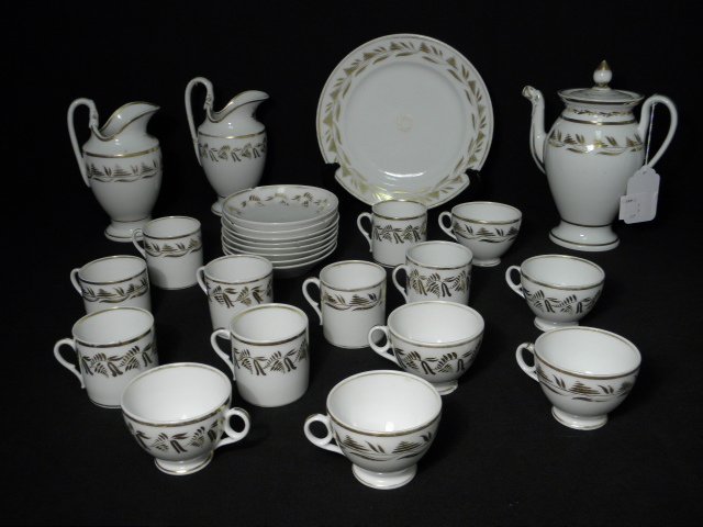 Lot of Old Paris gilt porcelain 16c149