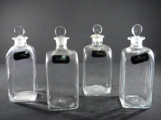 Lot of four 19th century hand blown 16c156