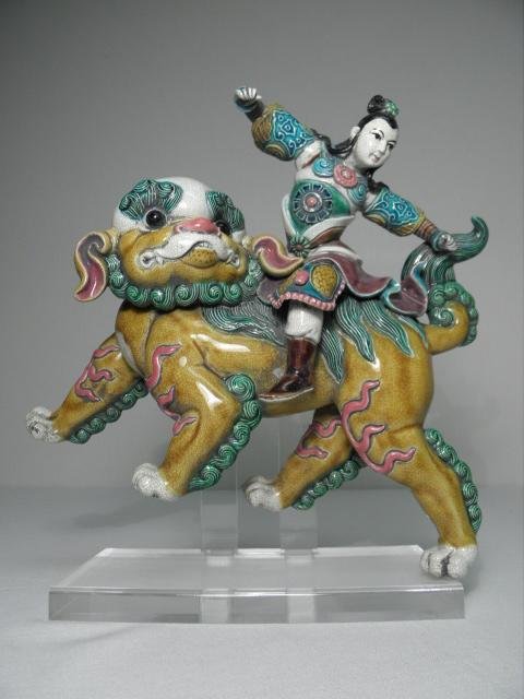 Chinese polychrome glazed ceramic 16c158
