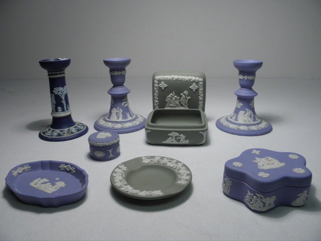 Lot of eight pieces of assorted Wedgwood