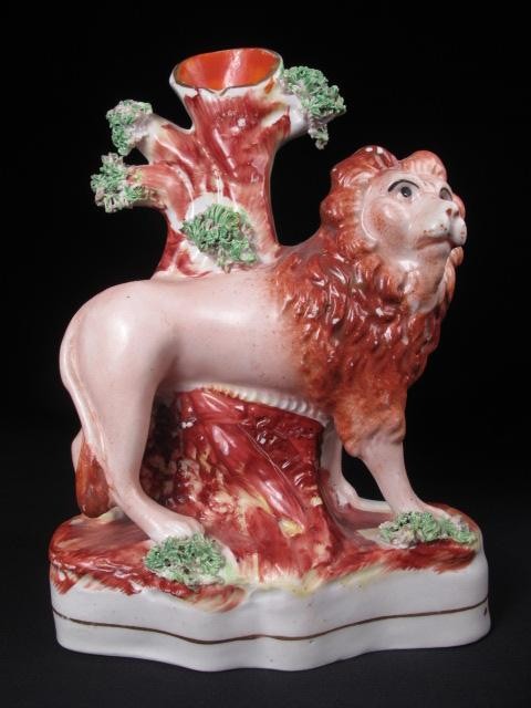 19th century Staffordshire lion 16c38f