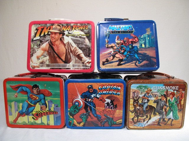 Five vintage collectible lunch