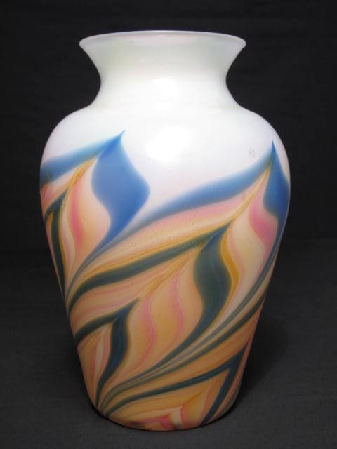 A signed Zellique art glass vase 16c421