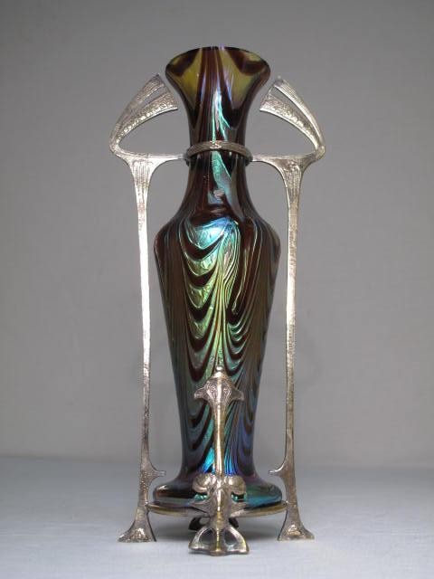 Loetz Secessionist art glass vase