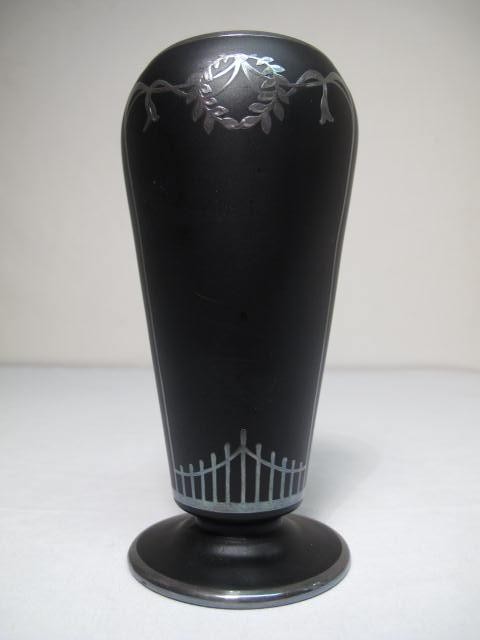 Tiffin black satin finish vase 16c495