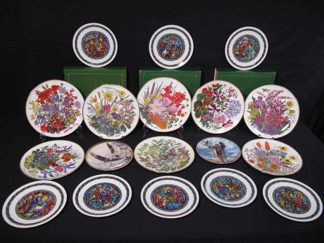 Assorted collectable plates. 21