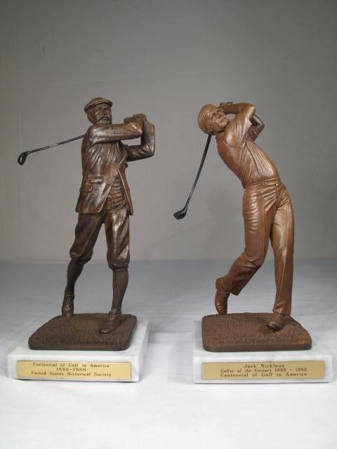 Two composition carved golfer figurines  16c5b3