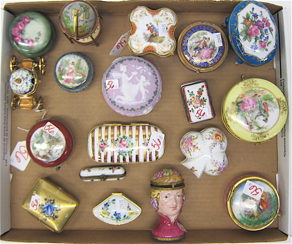 COLLECTION OF 18 PORCELAIN BOXES  16f31f