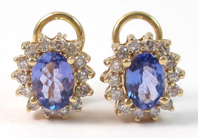 PAIR OF TANZANITE AND DIAMOND EARRINGS 16f32f