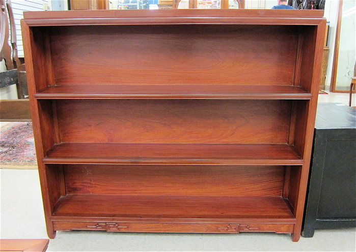 AN OPEN SHELF ROSEWOOD BOOKCASE 16f347