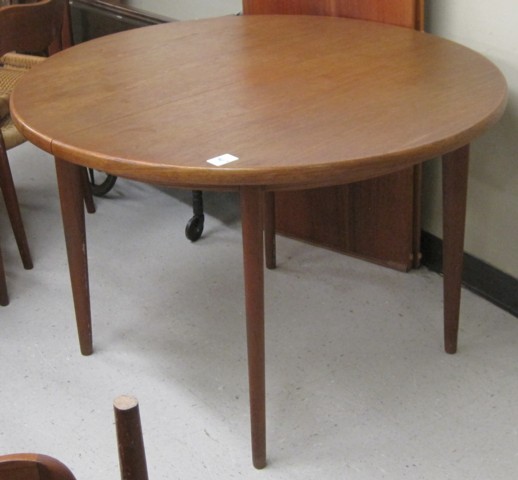 ROUND DANISH MODERN TEAK DINING TABLE