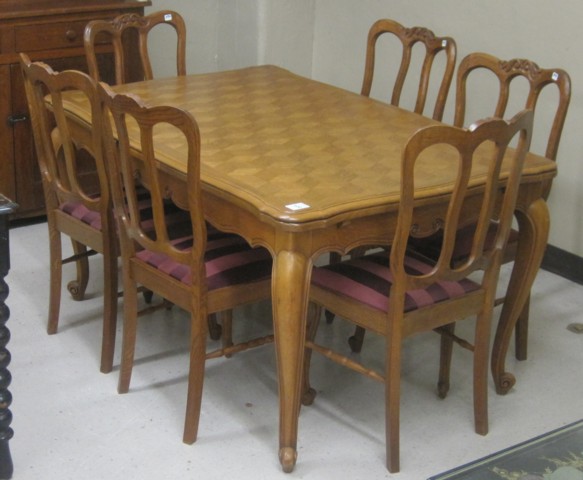 FRENCH PROVINCIAL STYLE OAK DINING 16f479