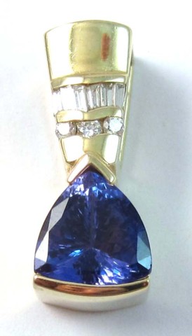 DIAMOND AND TANZANITE PENDANT 14k 16f484