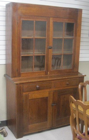 MAHOGANY KITCHEN CABINET ON CUPBOARD 16f4c0