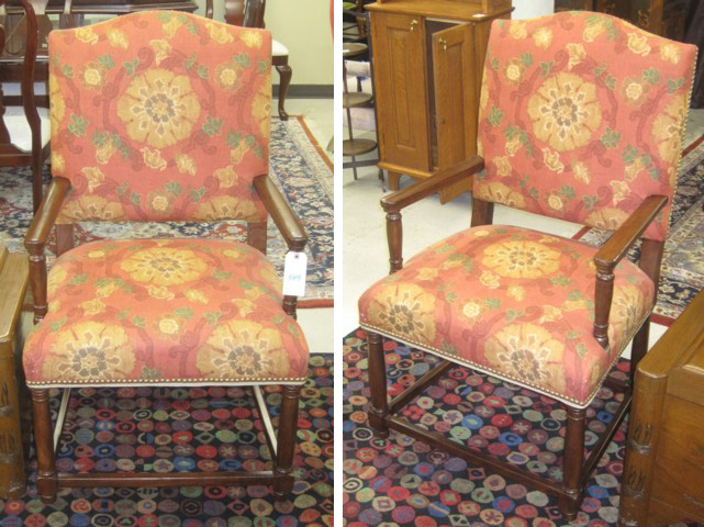 PAIR OF ANTIQUE REPRODUCTION ARMCHAIRS 16f50e