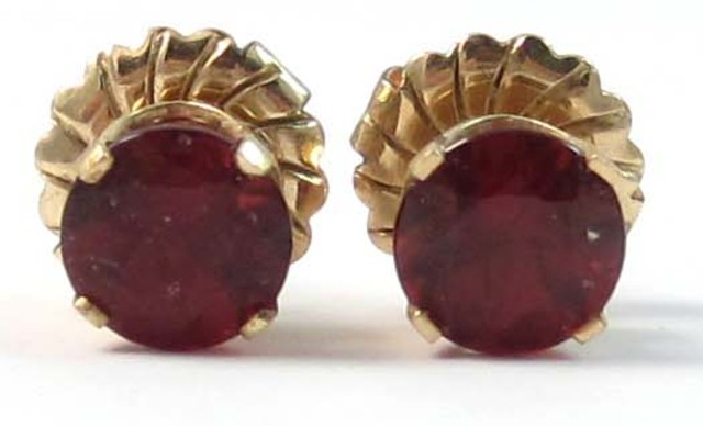 PAIR OF GARNET EAR STUDS each 14k