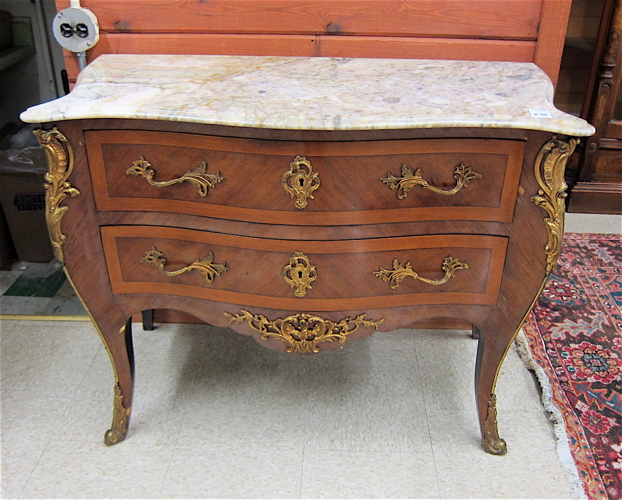 LOUIS XV STYLE TWO DRAWER COMMODE 16f584