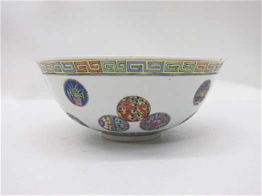 CHINESE PORCELAIN BOWL the sides 16f5bd