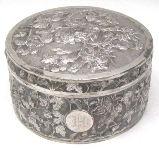 CHINESE EXPORT SILVER DRESSER BOX 16f5c7