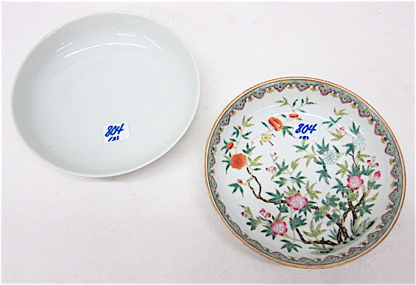 TWO CHINESE PORCELAIN LOW BOWLS: