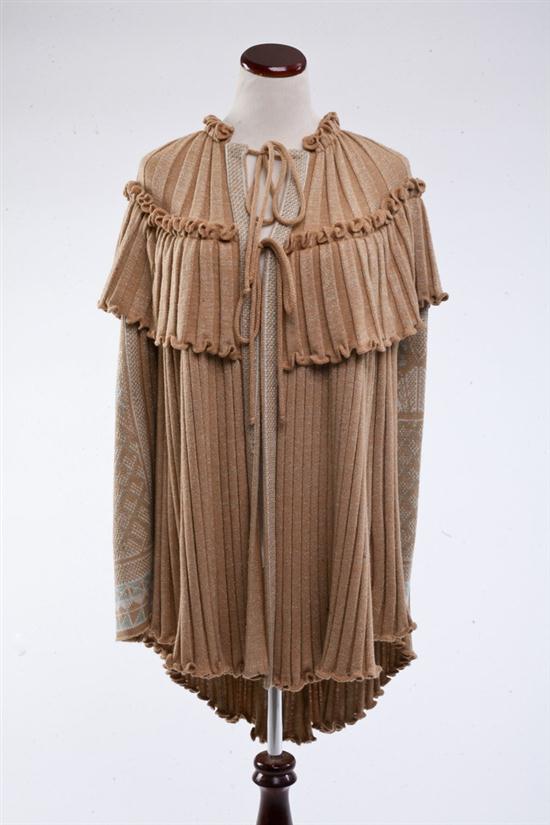 BILL GIBB GOLD KNIT PLEATED CAPE 1970s;