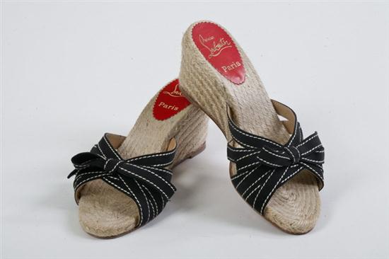 PAIR CHRISTIAN LOUBOUTIN WEDGES 16f6c7