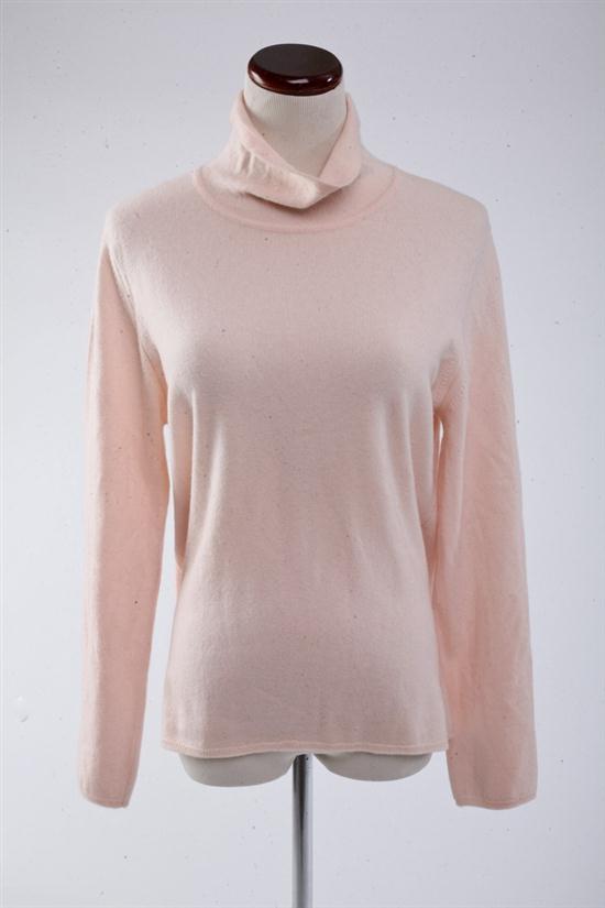 CHANEL PINK CASHMERE TURTLENECK 16f70e