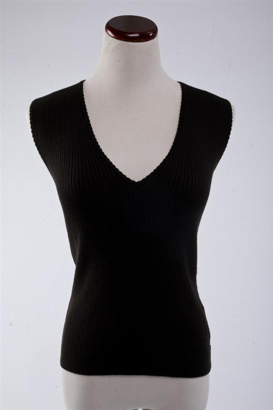 CHANEL BROWN KNIT SLEEVELESS TOP 16f70f