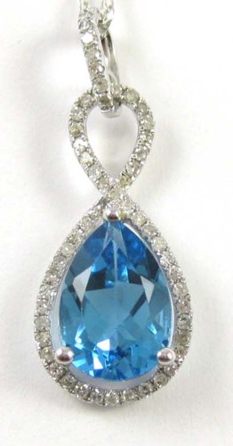 BLUE TOPAZ AND DIAMOND PENDANT 16f792