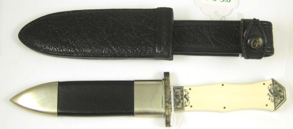 BUSTER WARENSKI FIXED BLADE COLLECTABLE