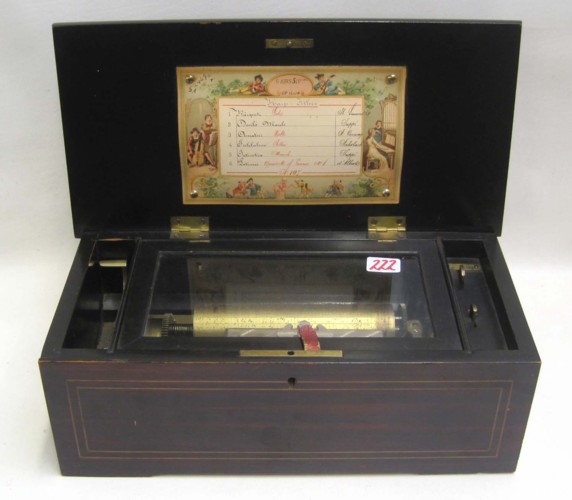 SWISS MUSIC BOX with 6 revolving brass