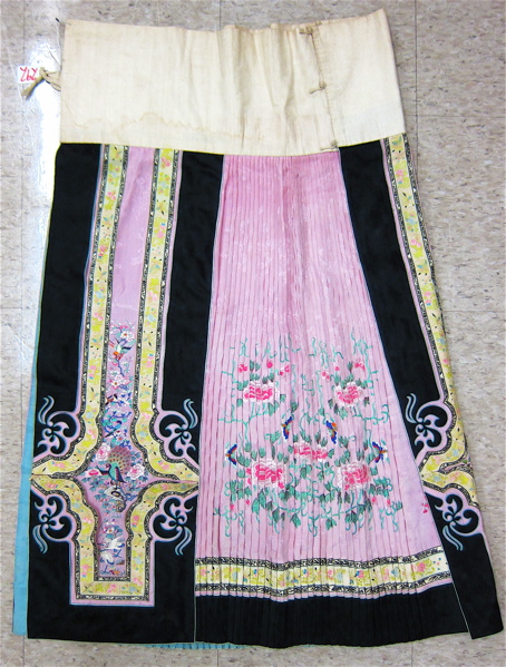 CHINESE LADYS SILK SKIRT pleated with