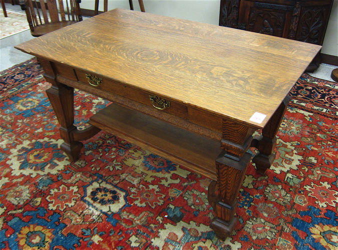 AN OAK LIBRARY TABLE American c  16f88c