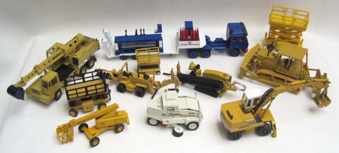 TEN DIECAST METAL SCALE MODELS